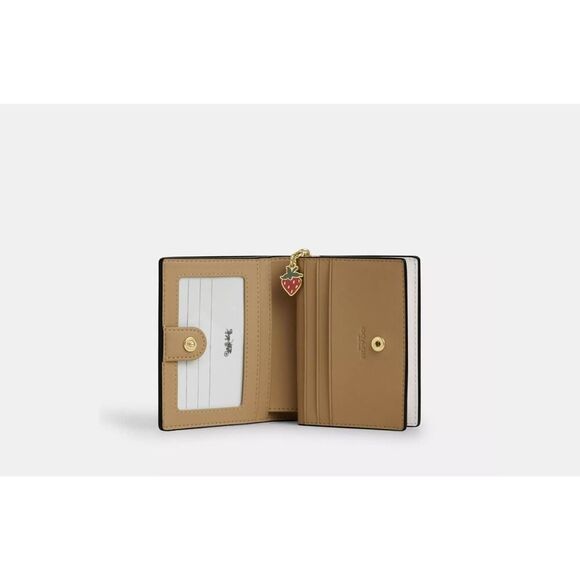 NWT Coach CAP18 Snap Wallet With Strawberry Print In Gold/Chalk Multi - Picture 5 of 5